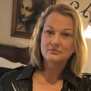 Meet your Posher, Joy